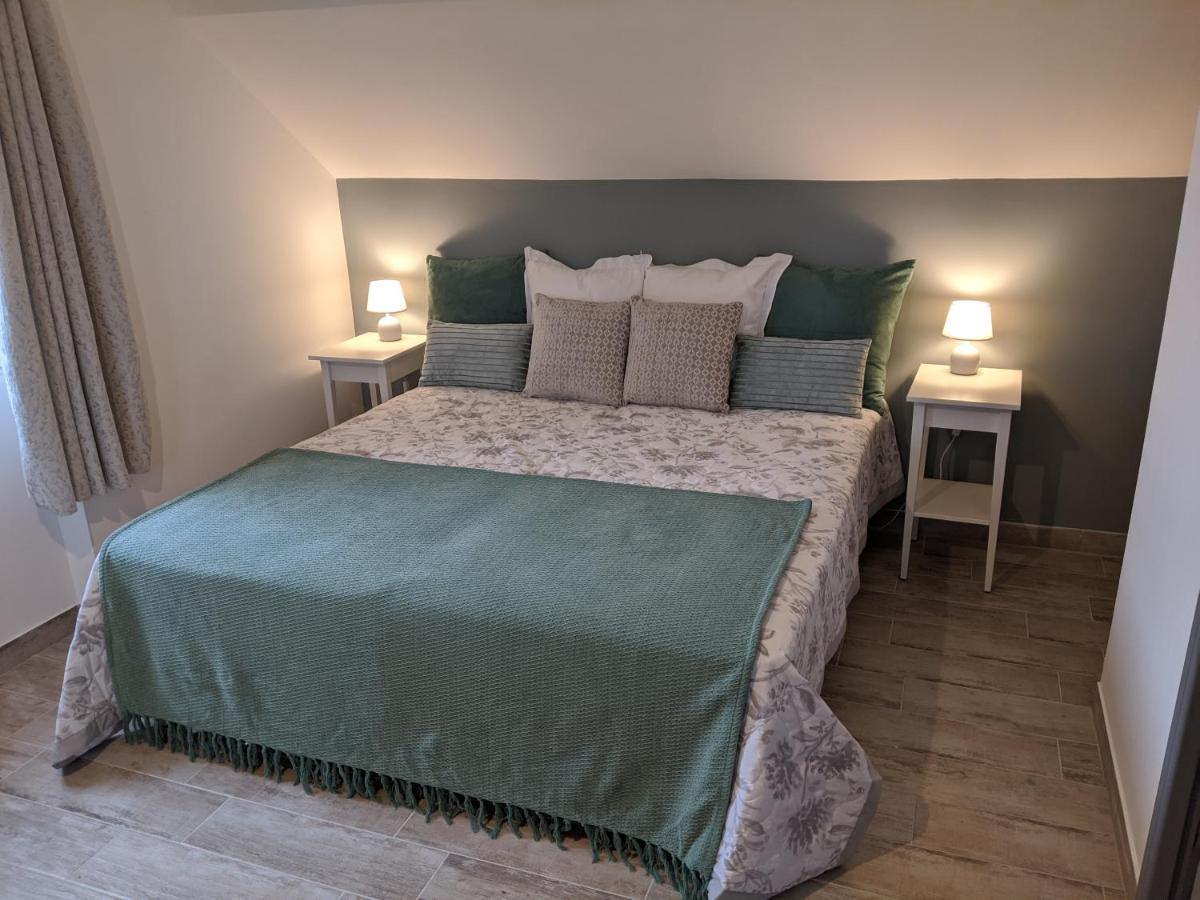 Domaine De Fleurie Bed and Breakfast Tursac Buitenkant foto
