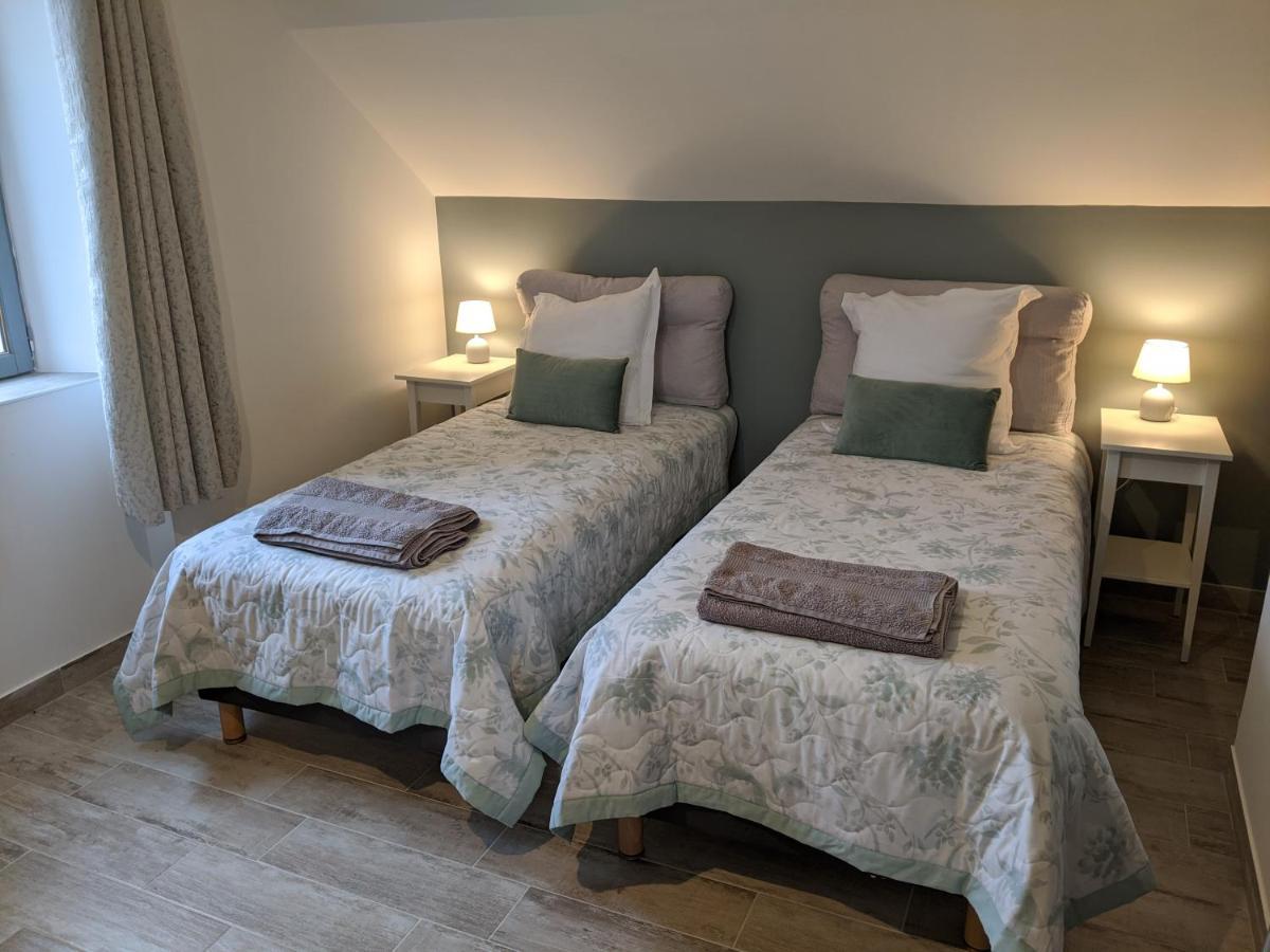 Domaine De Fleurie Bed and Breakfast Tursac Buitenkant foto